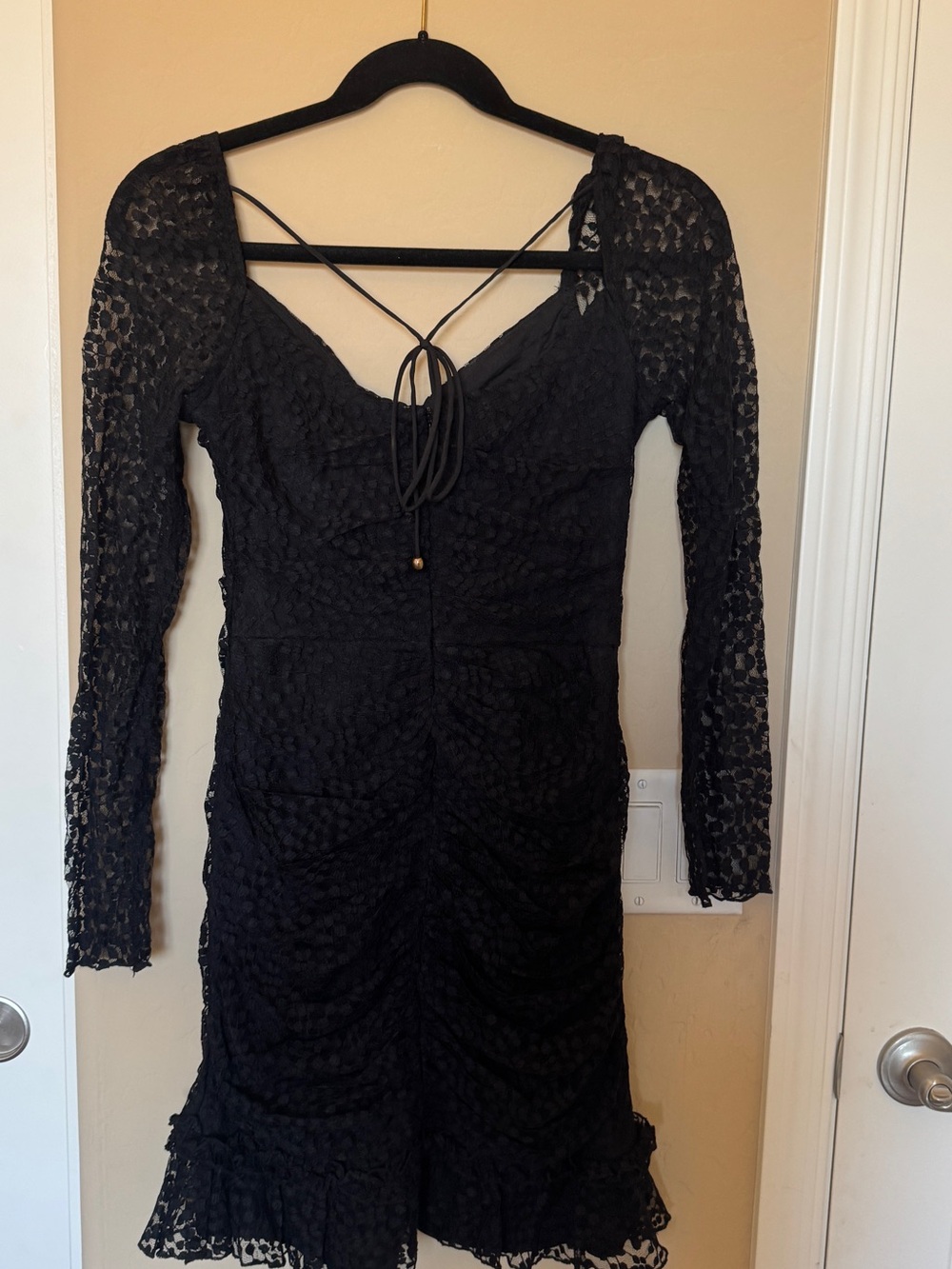 Selfie Leslie Black Lace Long-Sleeve Bodycon Dress with Tie-Back